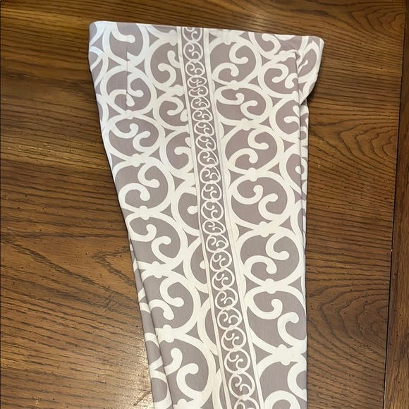 Gretchen Scott Gripeless Pull On Patterned pants, size small - Picture 4 of 12